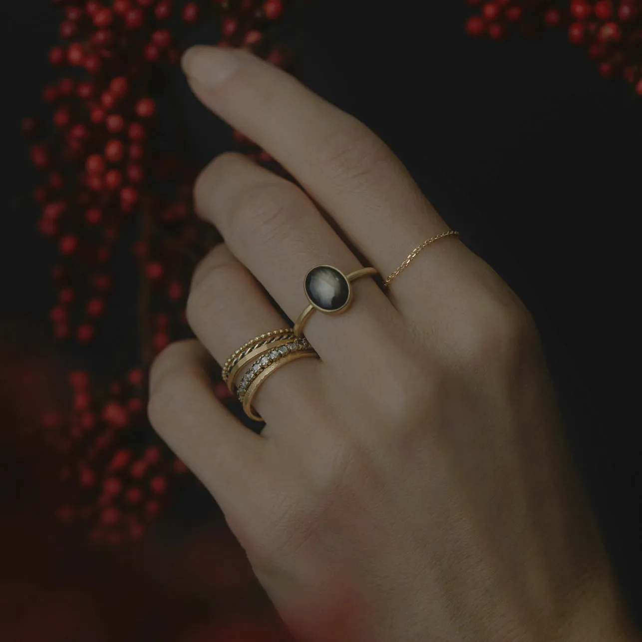 Star Sapphire Glacé Ring | R12001SSBK
