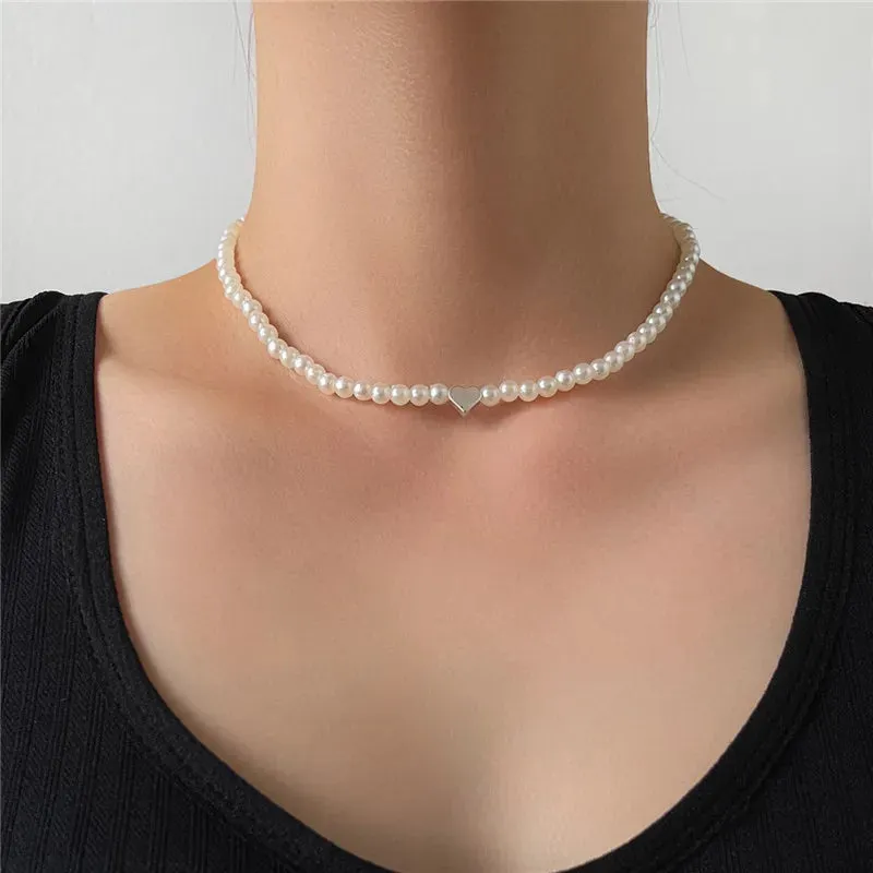 Trendy Love Heart Pearl Choker Necklace Female Personality Party Fashion Clavicle Collier Accessories Colar Perlas Collar Gift
