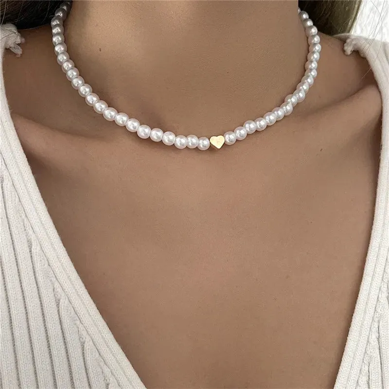 Trendy Love Heart Pearl Choker Necklace Female Personality Party Fashion Clavicle Collier Accessories Colar Perlas Collar Gift
