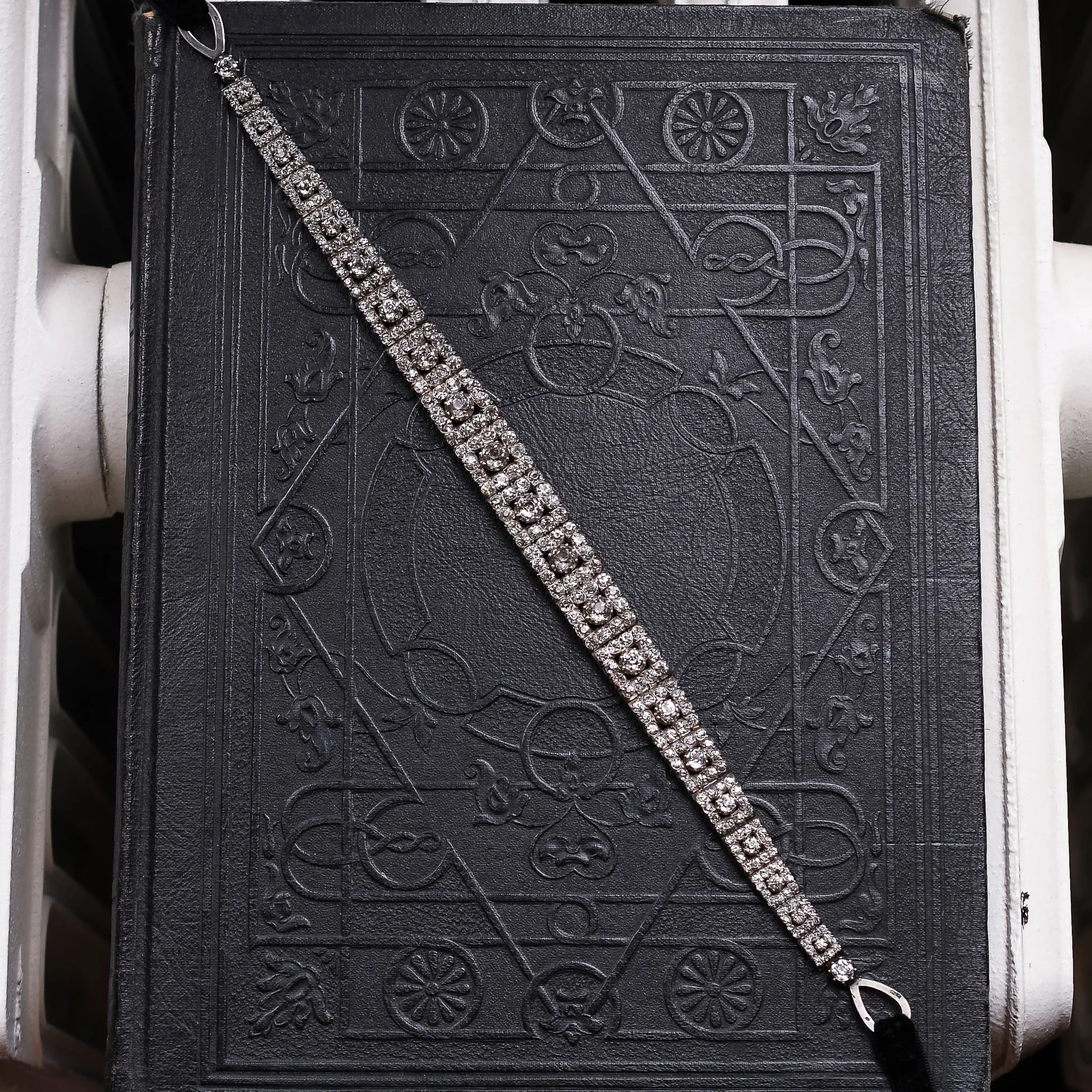 Victorian White Paste Choker