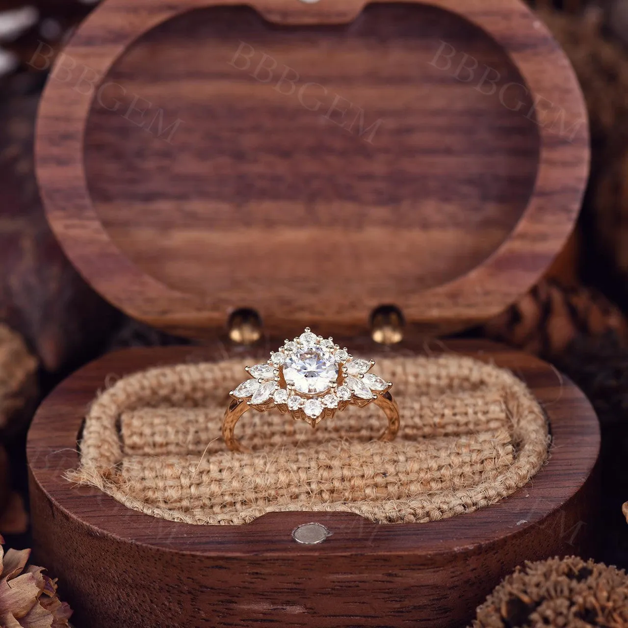 Vintage Round Cut Moissanite Engagement Ring 1.0CT in Solid Rose Gold