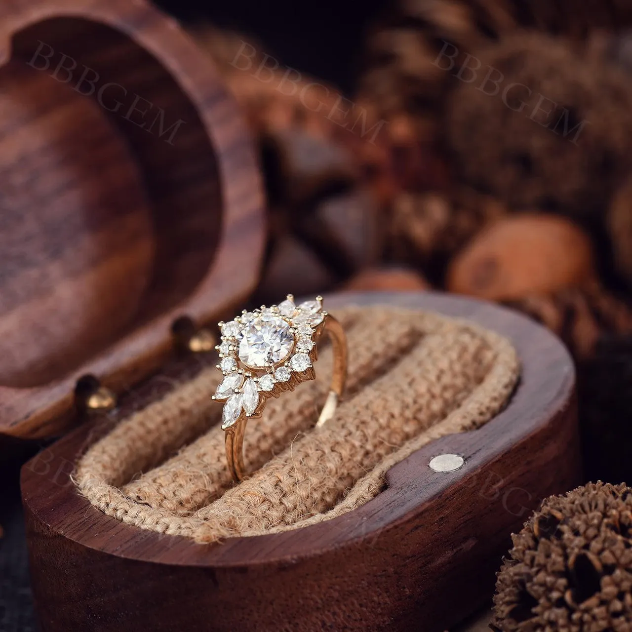 Vintage Round Cut Moissanite Engagement Ring 1.0CT in Solid Rose Gold