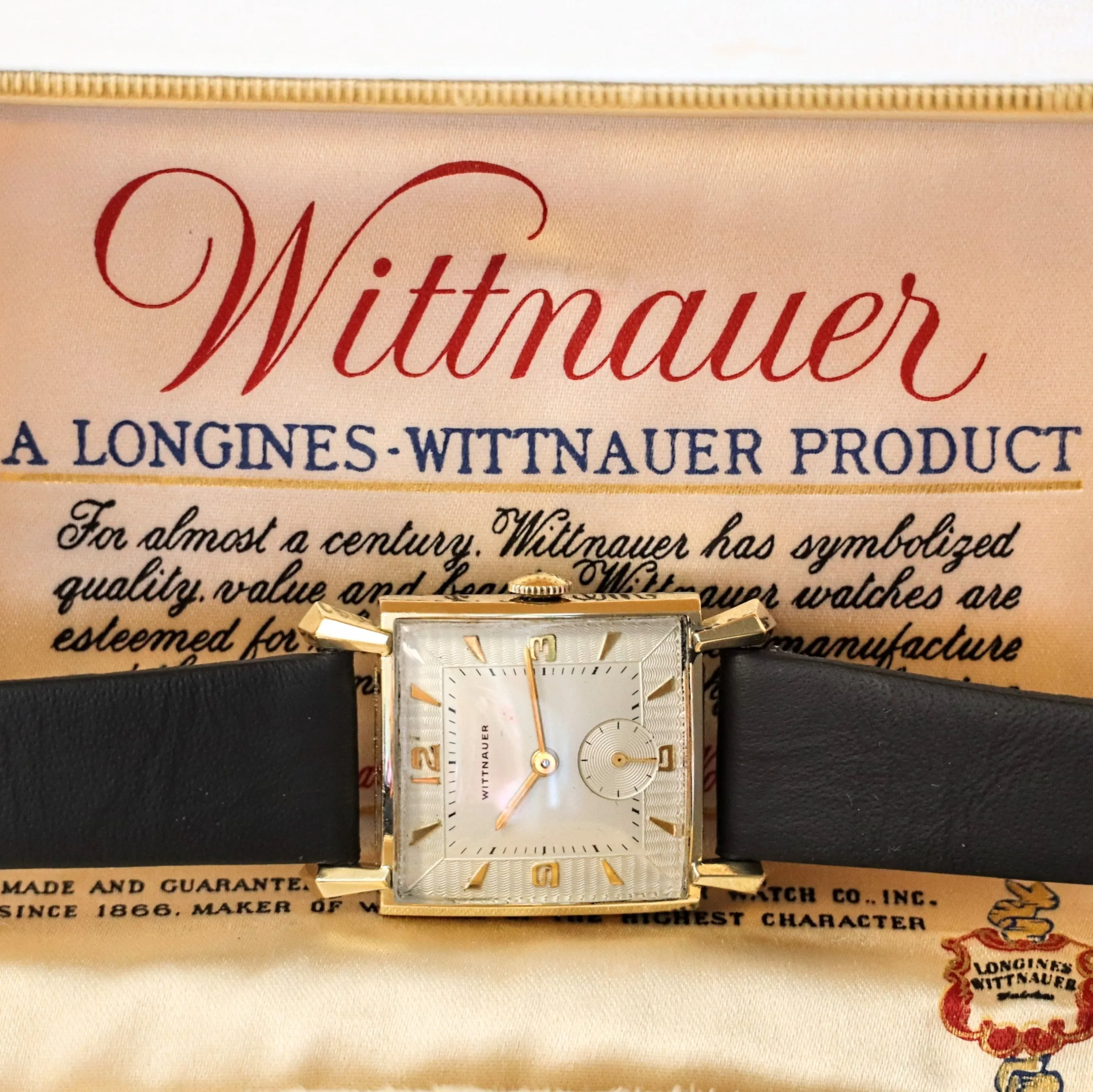 Vintage WITTNAUER Watch 17 Jewels Cal. REVUE 76/3 10K Yellow G.F. - In BOX! Swiss Wristwatch