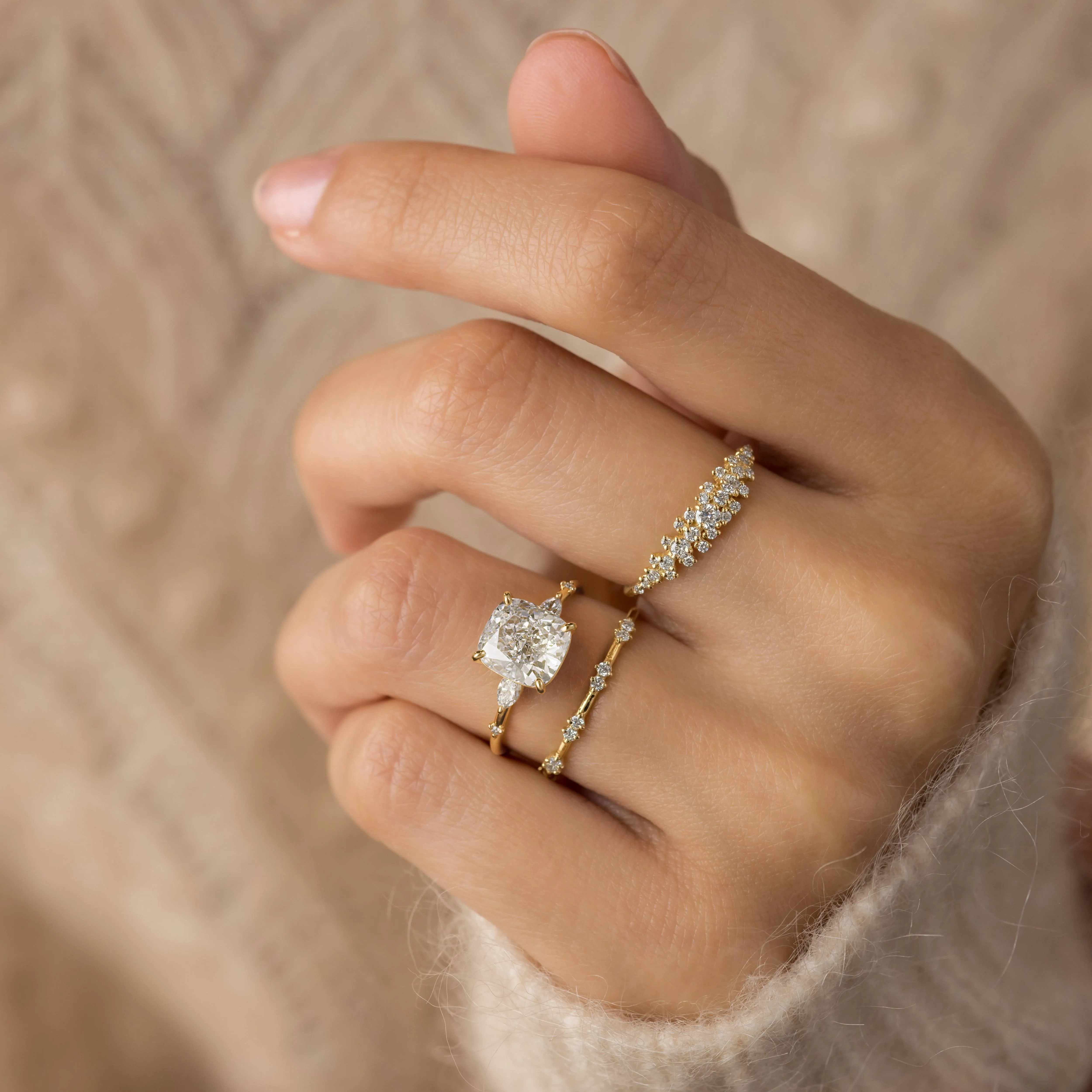 Windlass Ring, Cushion Cut