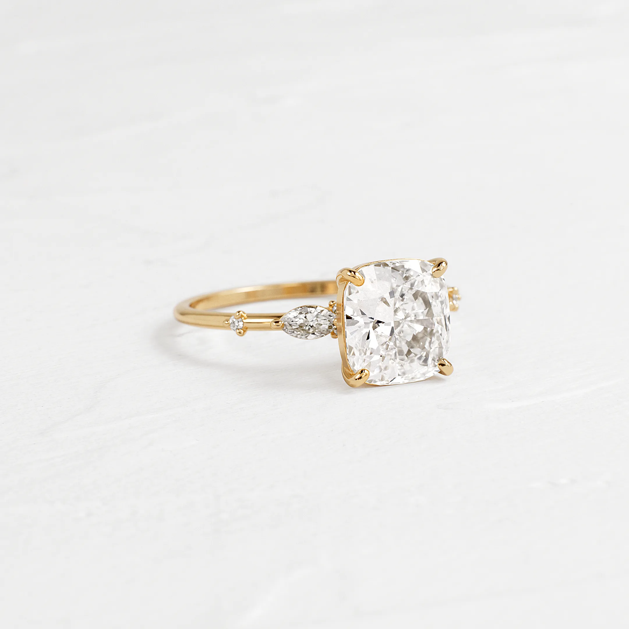 Windlass Ring, Cushion Cut