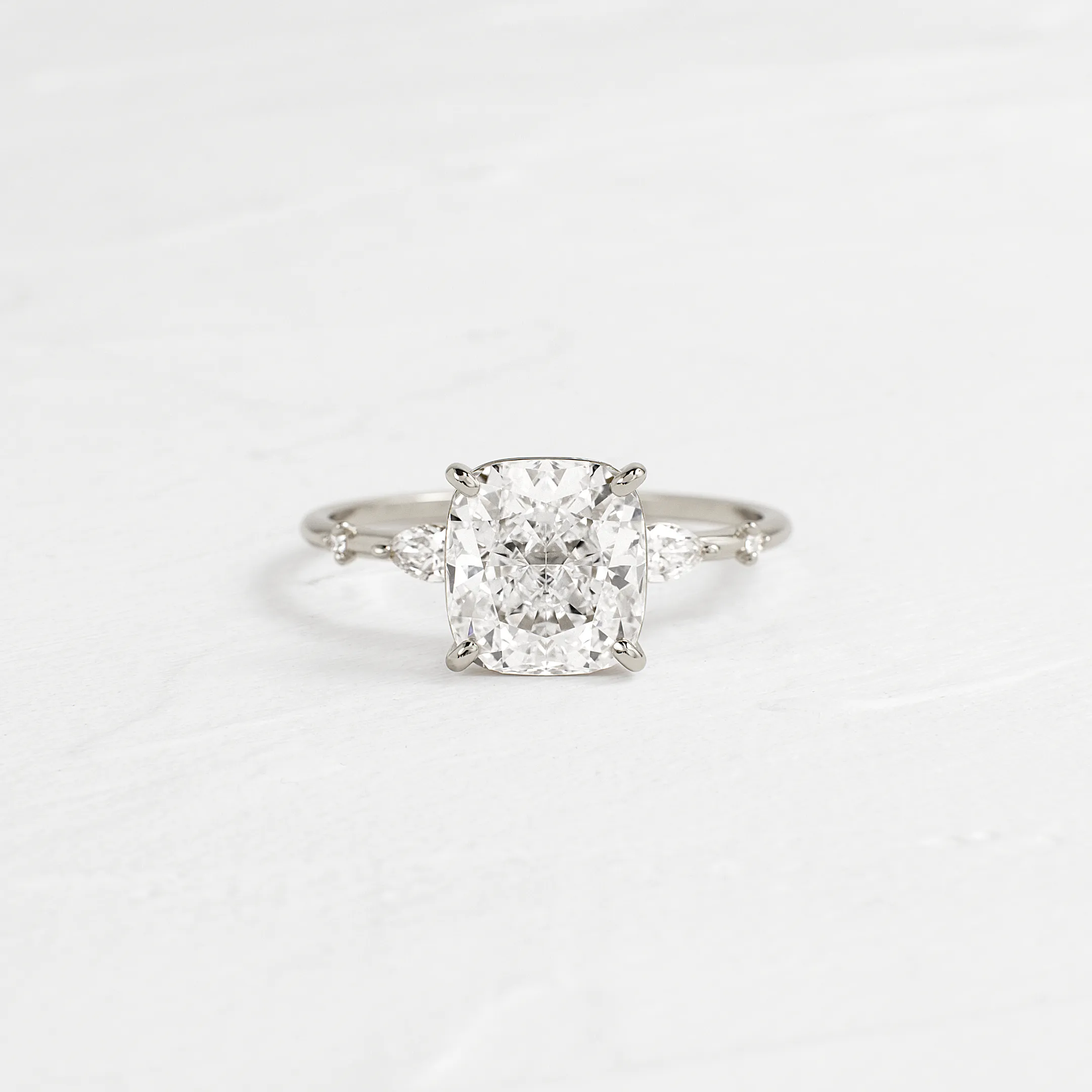 Windlass Ring, Cushion Cut