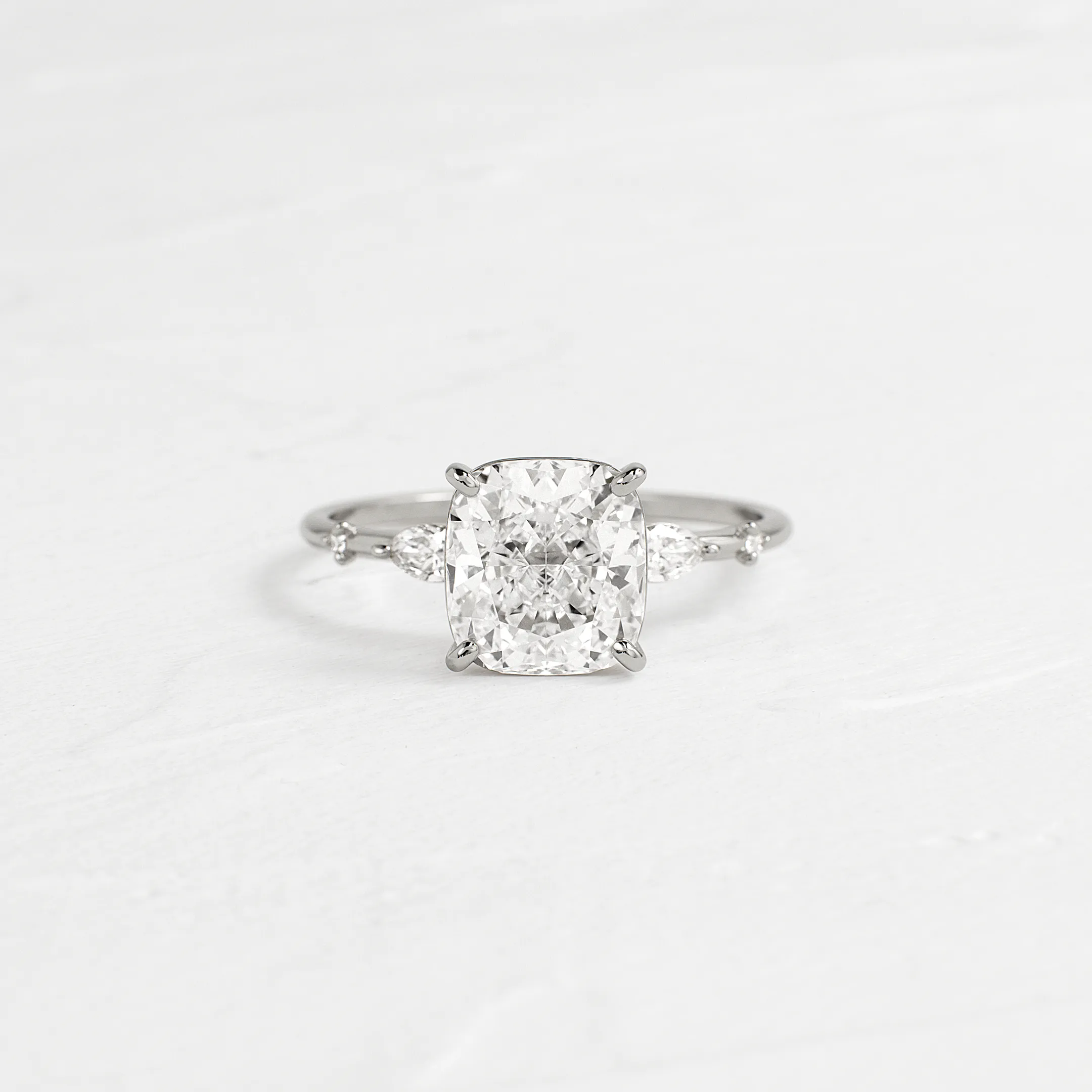 Windlass Ring, Cushion Cut