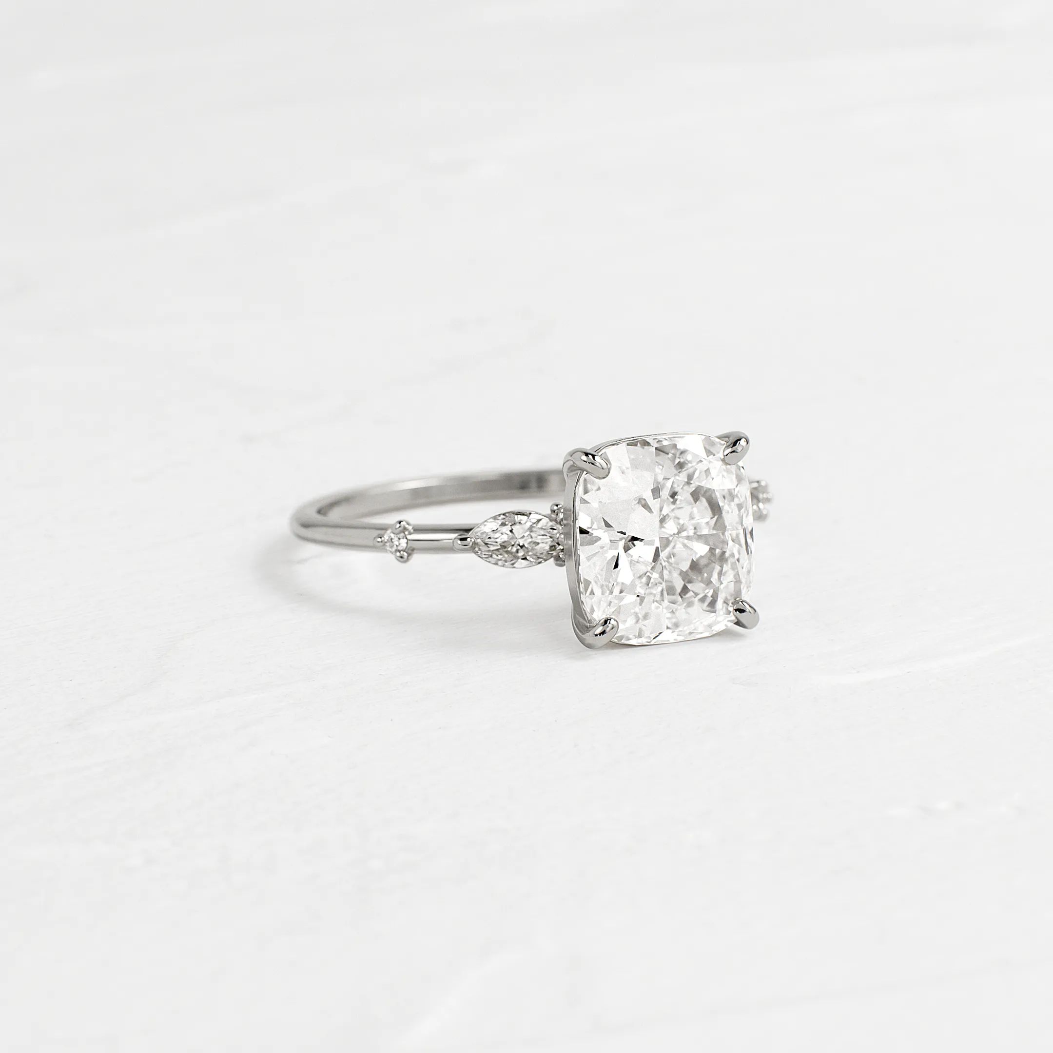 Windlass Ring, Cushion Cut