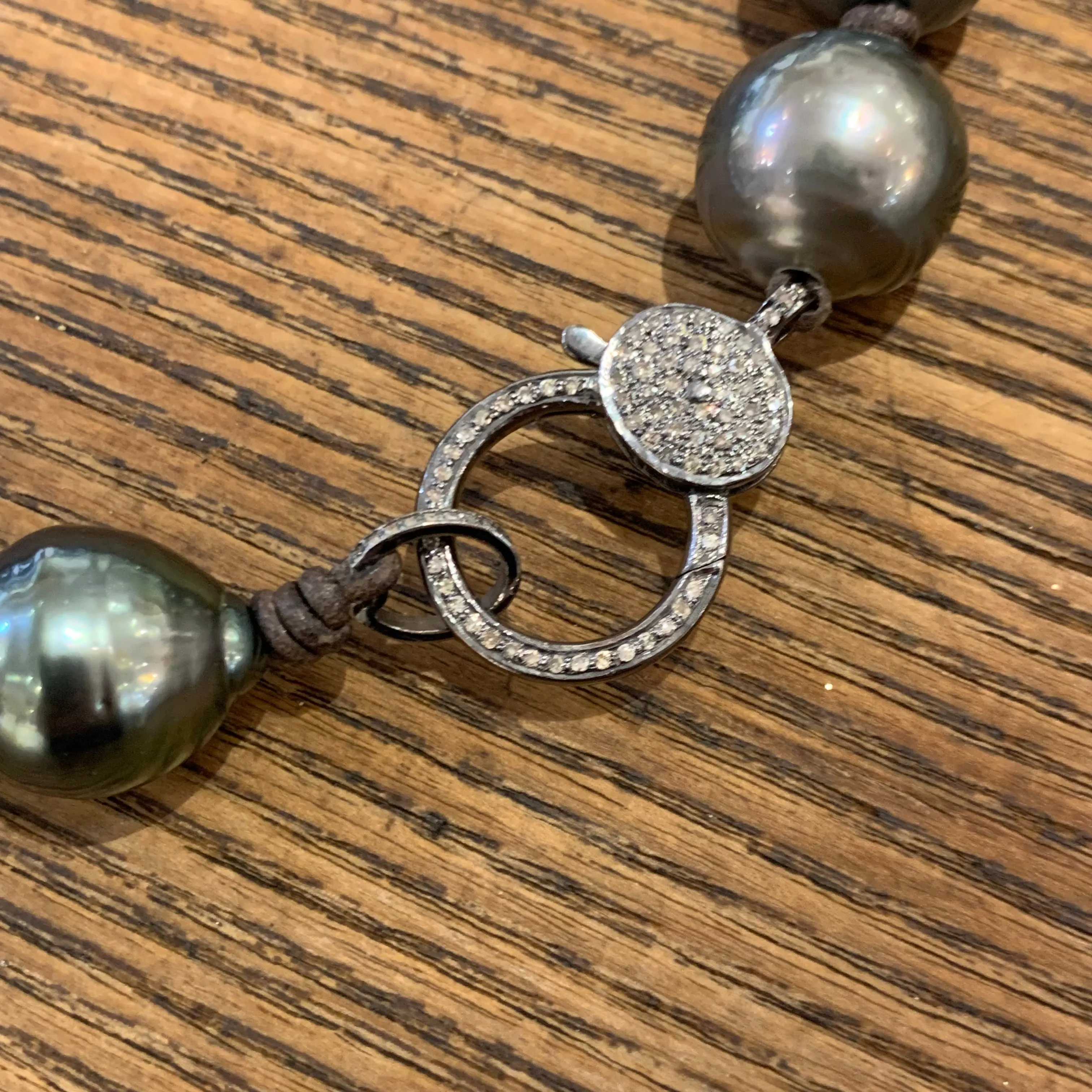 XL Tahitian Pearls w/ Diamond Clasp Choker | 16.5”